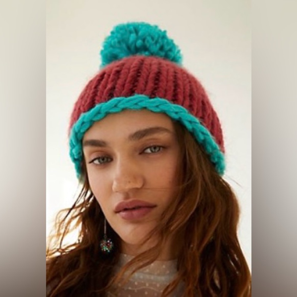 Free People Poppy Mega Pom Beanie o/s